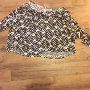 Black and white cropped blouse